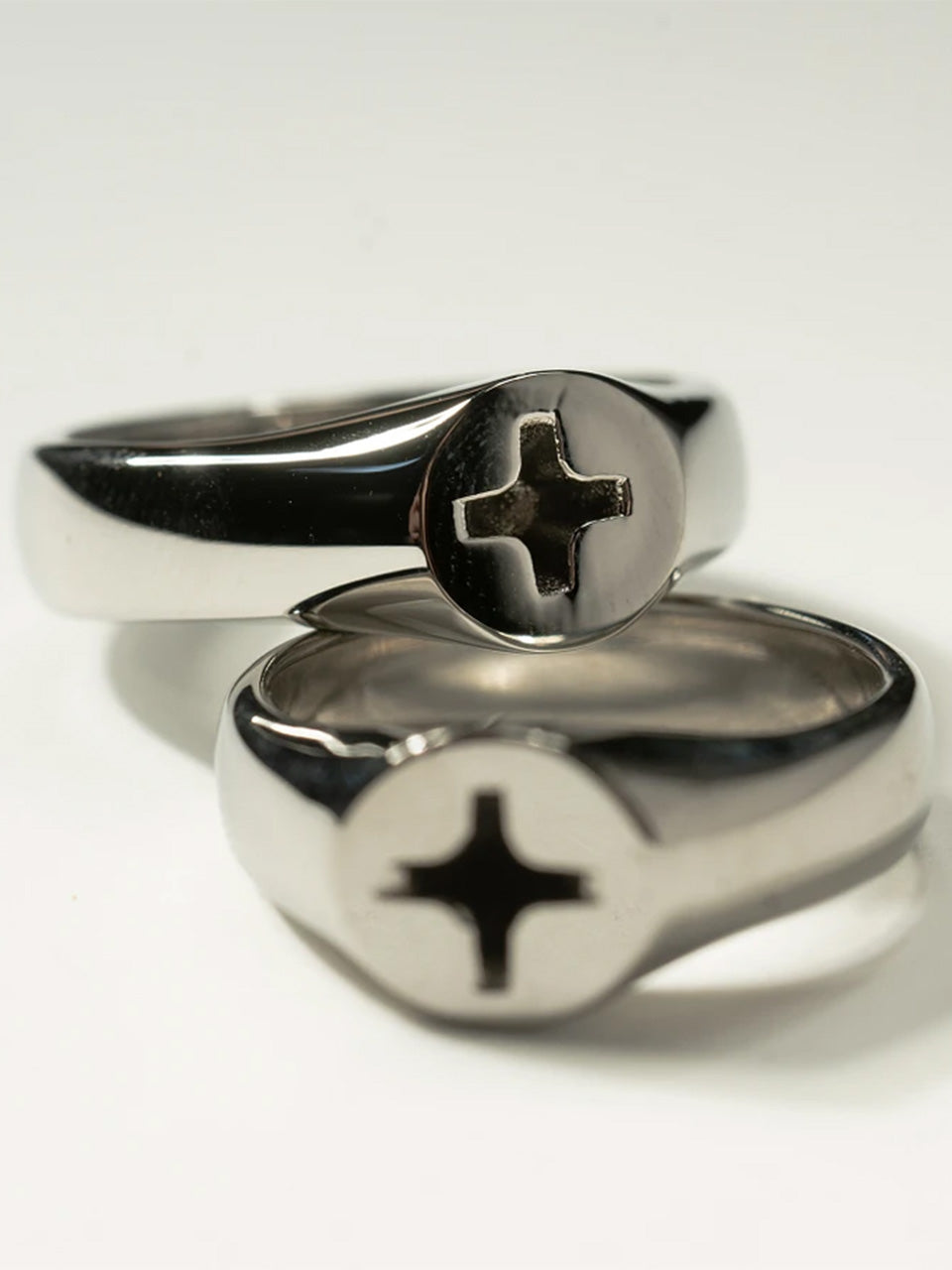 SCREW RING WITH COSMETIC DAMAGE